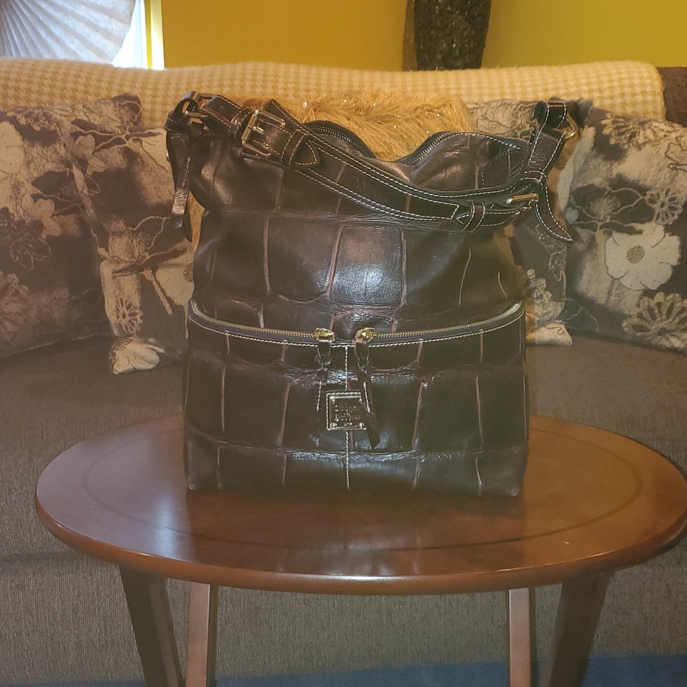 Dooney & Bourke Xl crocodile sturdy leather
